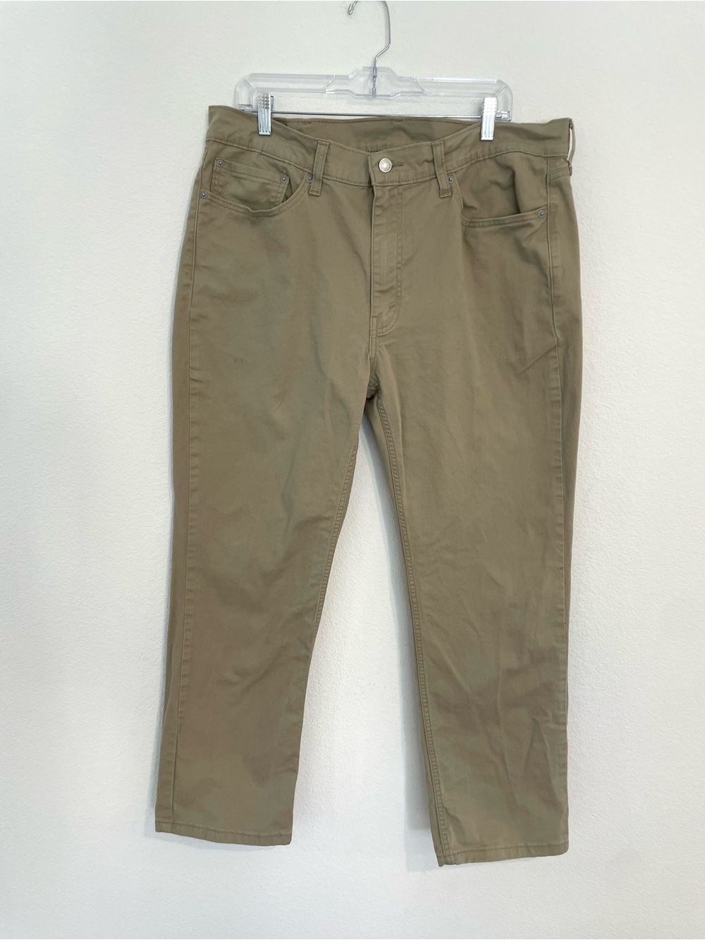 Levi's 514 Men's 38x29 Khaki Straight-Leg Jeans